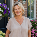 Yvonne B.